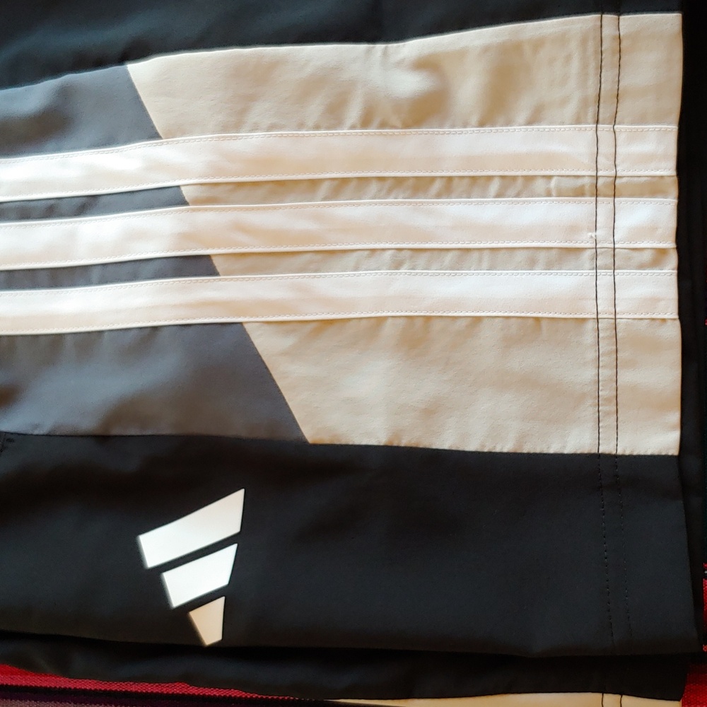 Adidas Men's Training Athletic Shorts Black and White Stripes Size Large NWT - Picture 6 of 16